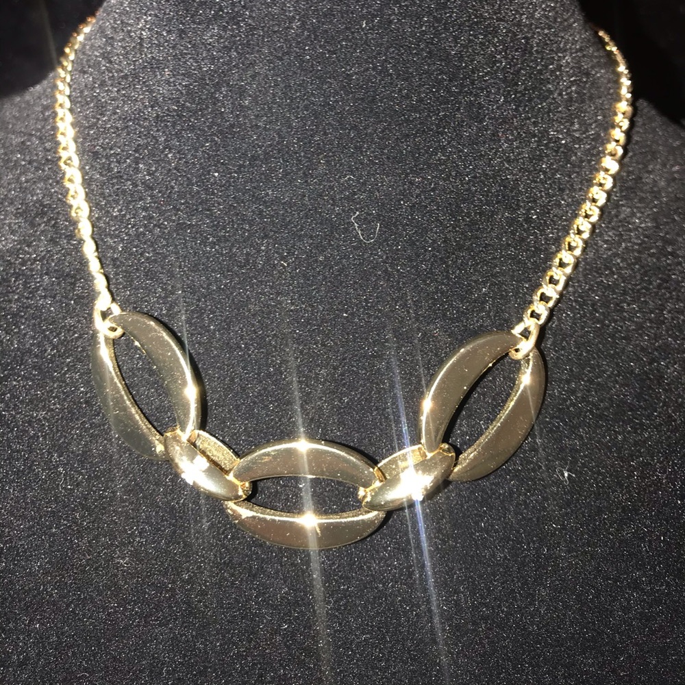 Gold Tone Necklace